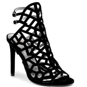 EVY CUTOUT Marciano shoes never worn  Size 7 1/2 M